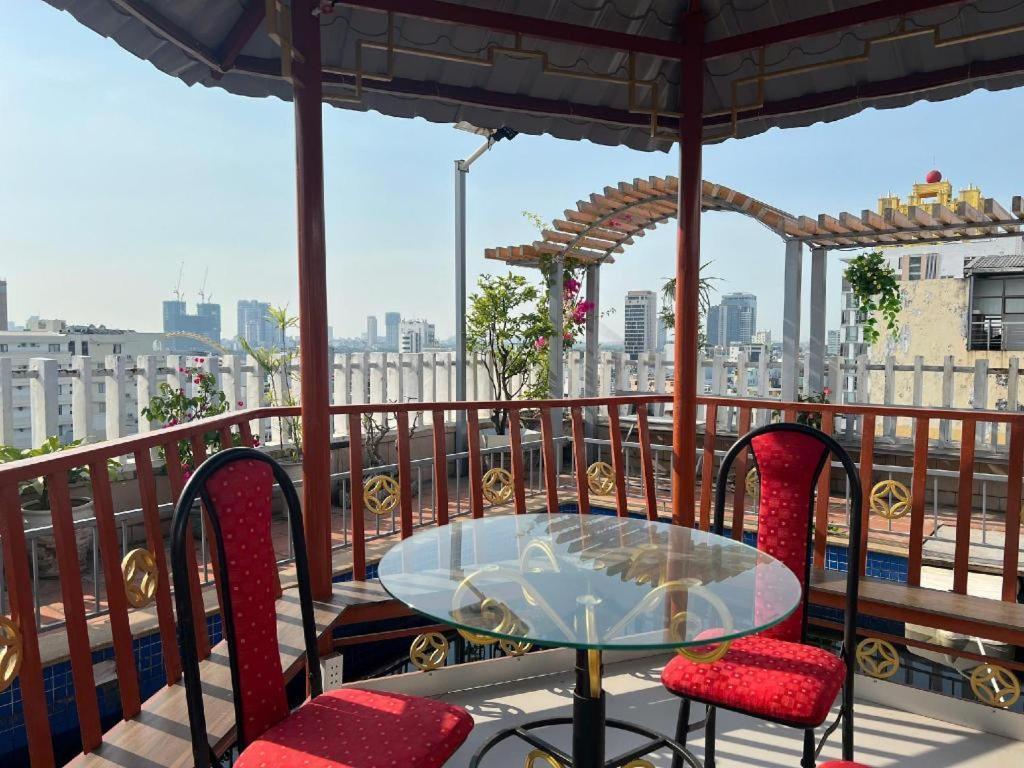 Orient Hotel Дананг Экстерьер фото